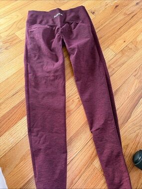 Aurora Women's High-Waist Leggings — Burgundy
